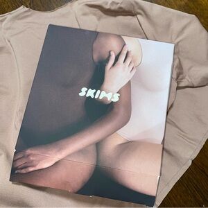 Skims Crewneck Long Sleeve Bodysuit Nude NEW‎ 2X/3X